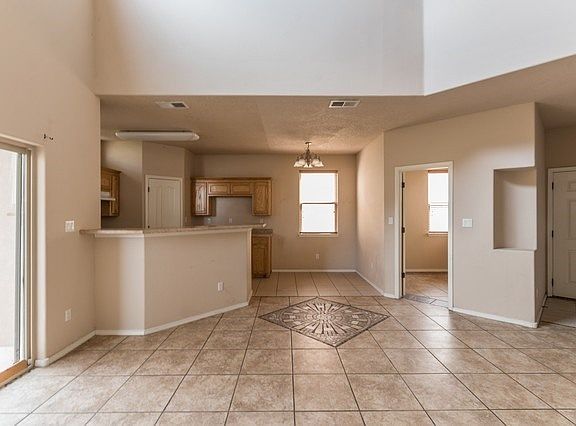 4th image of 4831 Spanish Sun Ave NE