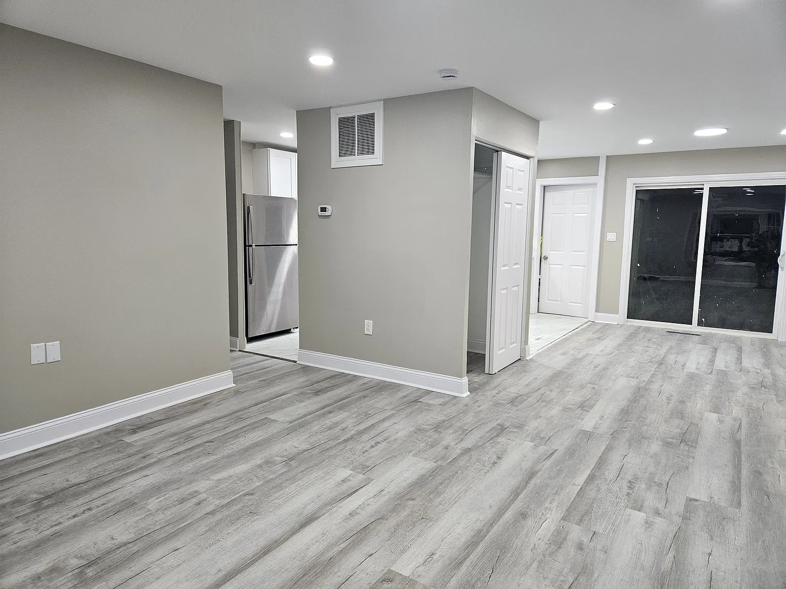 4 bed, 1600 sqft, $3,200 — Photo 4