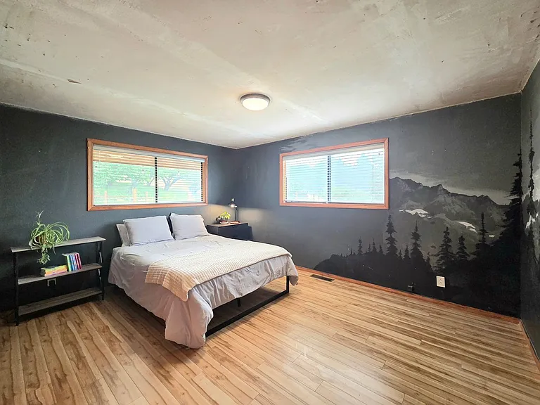 2211 NW Cascade Ave — Photo 19