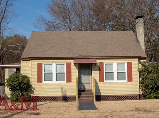 22 Amesbury St, Worcester, MA 01605