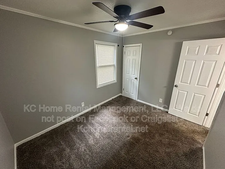 8025 Park Ave — Photo 21