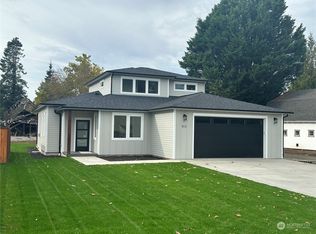 513 17th St, Lynden, WA 98264