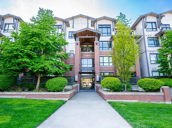 2960 151st St #417, Surrey, BC V4P 0G3