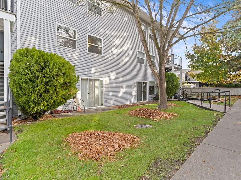 3025 S Cook St — Photo 52