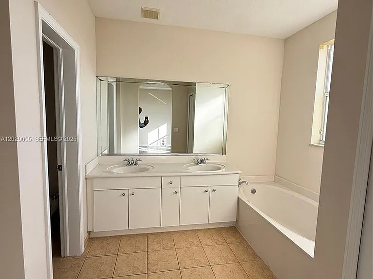 8528 SW 166th Pl #8528 — Photo 18