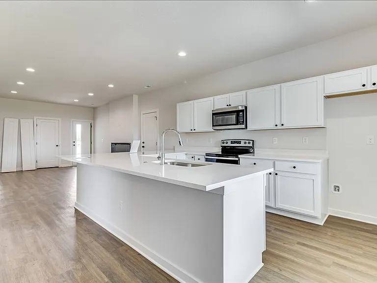 3440 E Thunder St — Photo 9