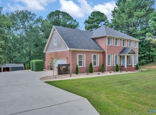 821 Parker Rd SE, Hartselle, AL 35640