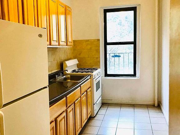 3rd image of 3150 Bailey Ave #K3