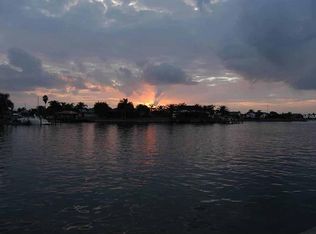 6438 Sunset Bay Cir, Apollo Beach, FL 33572