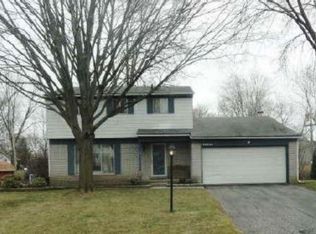 23648 Willowbrook Dr, Novi, MI 48375