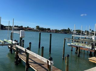 11 Port Dr, Venice, FL 34285