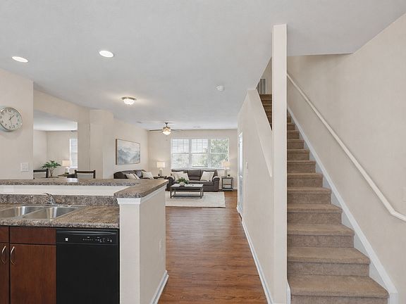 3rd image of 1600 Wards Ferry Rd APT 704