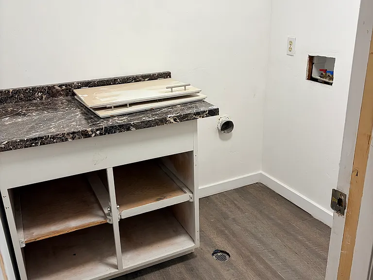 386 S 900W W — Photo 29