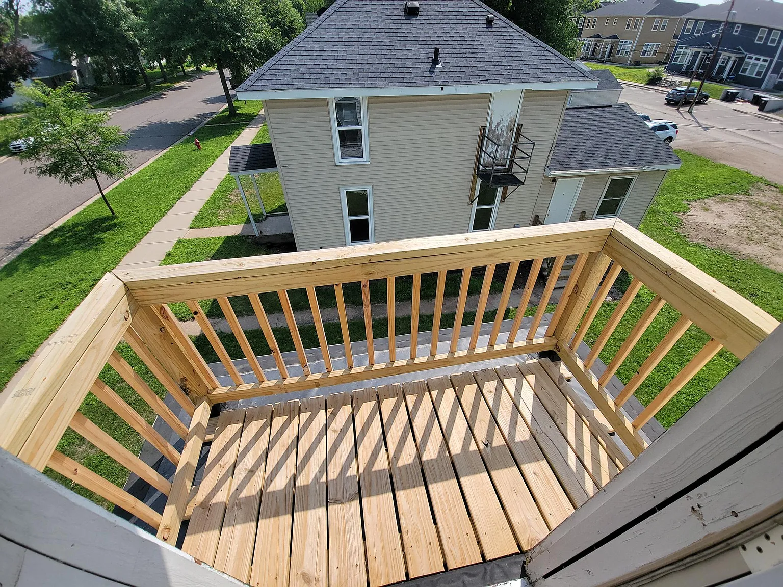 3 bed, $1,260 — Photo 2
