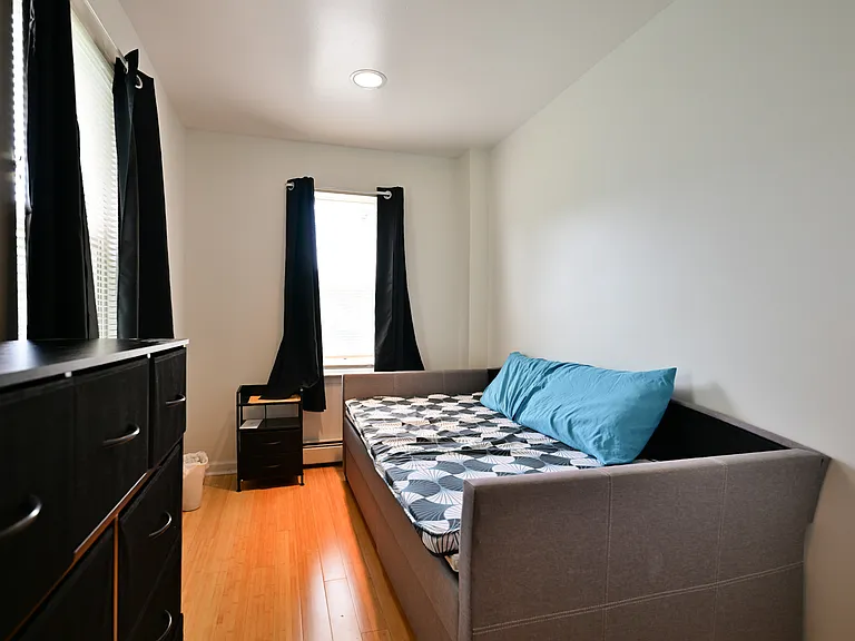 43 Christopher St — Photo 12