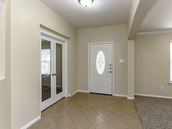 3rd image of 5805 Calc Stone Dr