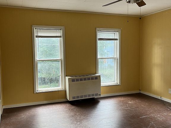 5th image of 245 Fulton St #2