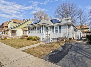 57 Lyndale St, Springfield, MA 01108
