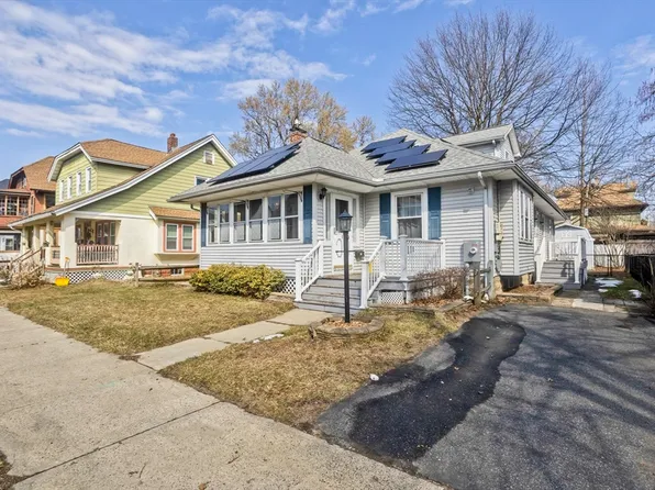 57 Lyndale St, Springfield, MA 01108