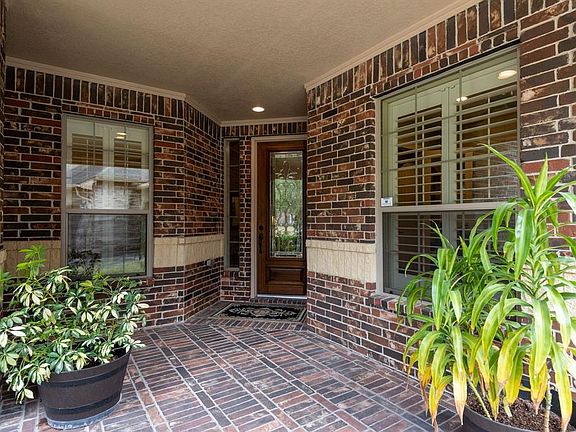 5th image of 20612 Southwood Oaks Dr