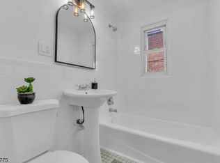178 Tuxedo Pkwy FLOOR 1, Newark, NJ 07106