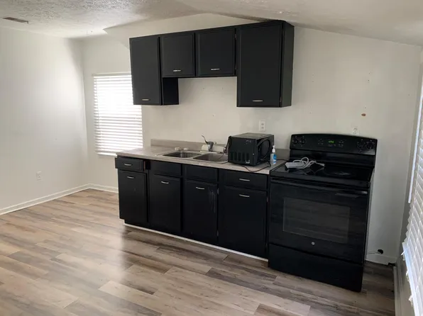 5114 Shepherdsville Rd, Louisville, KY 40228