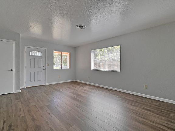 3rd image of 16 14th St #16