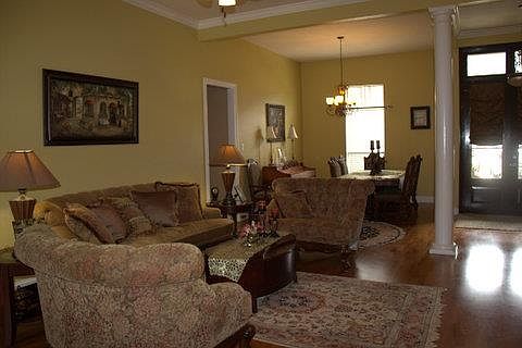 3rd image of 13736 Shady Hollow Dr