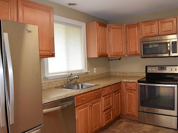 5th image of 2110 Acorn Dr