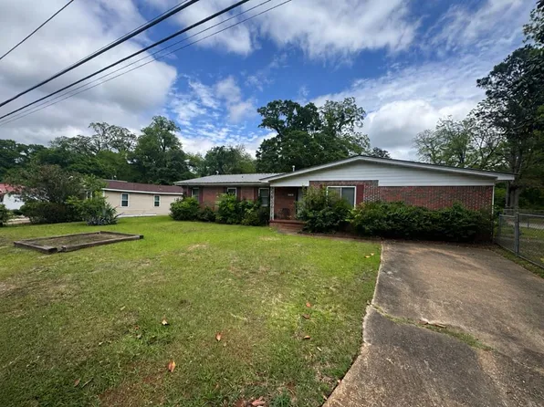 517 S Park St, Greenville, AL 36037