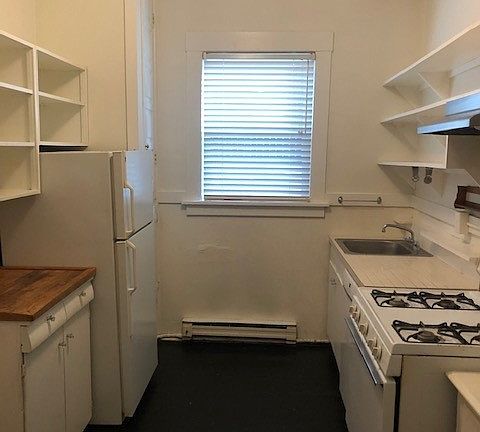 4th image of 317 E Thomas St #7