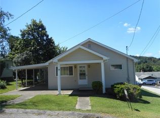 4 Leyda Ave, Charleroi, PA 15022