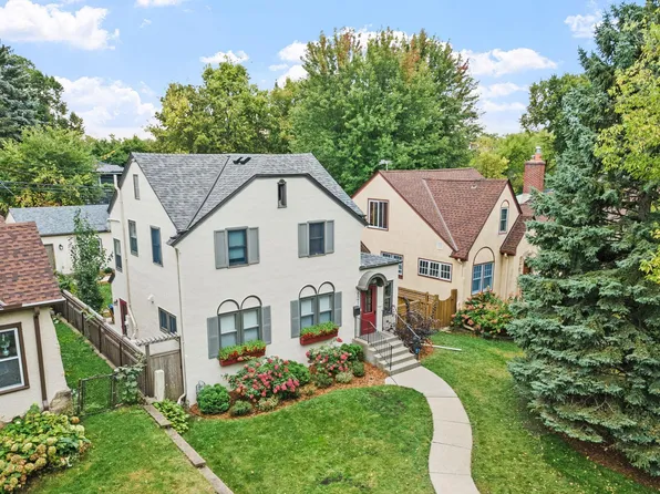621 Cedar Lake Rd S, Minneapolis, MN 55405