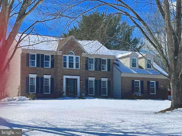 7912 Briarheath Ct, Gaithersburg, MD 20882