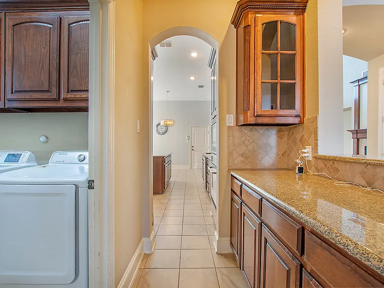 1838 Crowbridge Dr — Photo 16