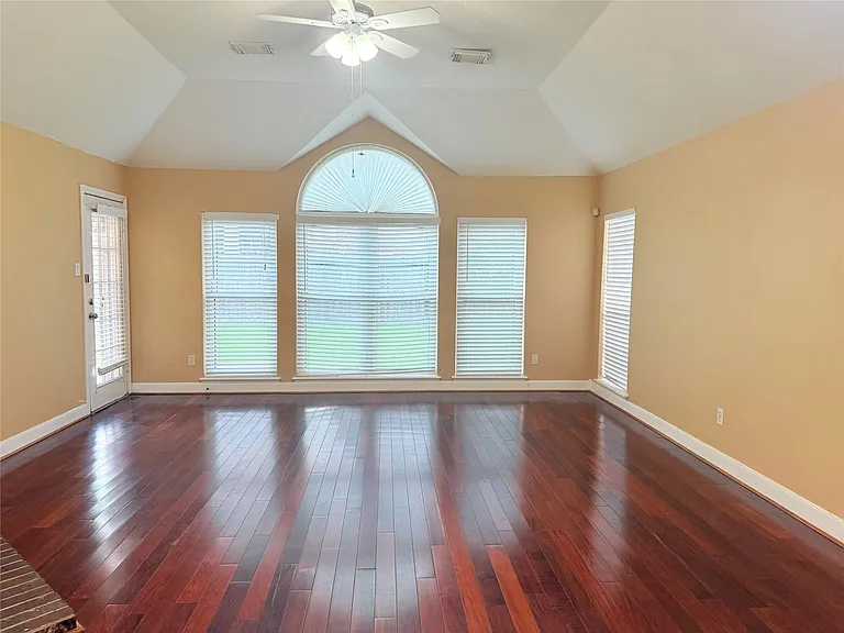 5010 Rebel Ridge Dr — Photo 6