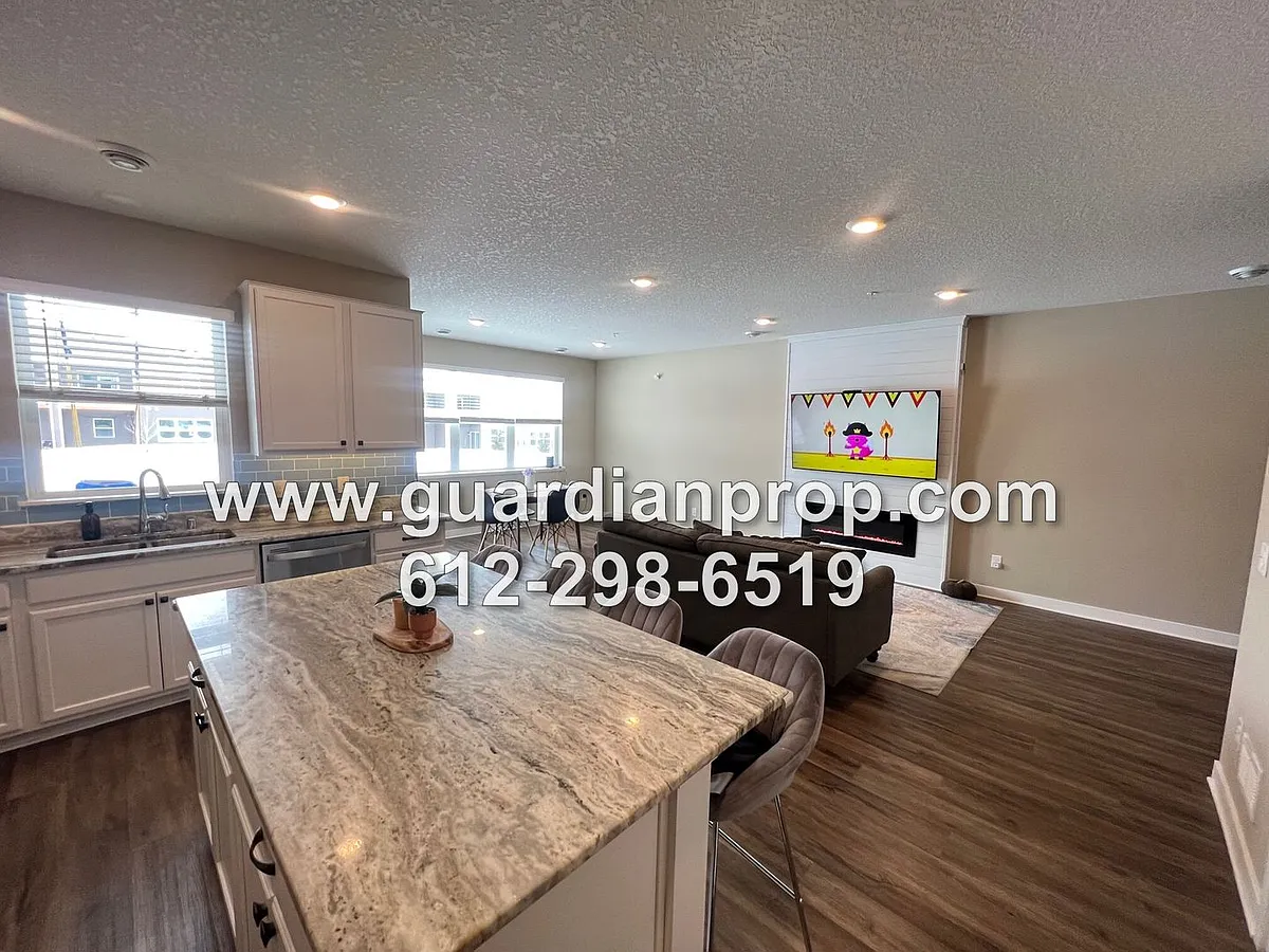 Building Photo - 8797 Granite Cir