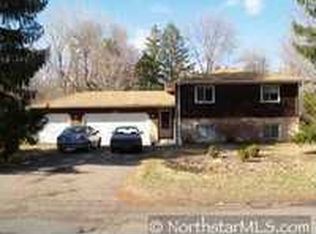 2581 Sherwood Rd, Mounds View, MN 55112
