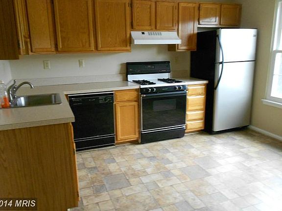 3rd image of 5775 Springfish Pl