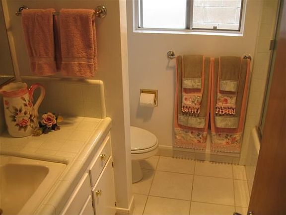 5th image of 34940 Date Ave