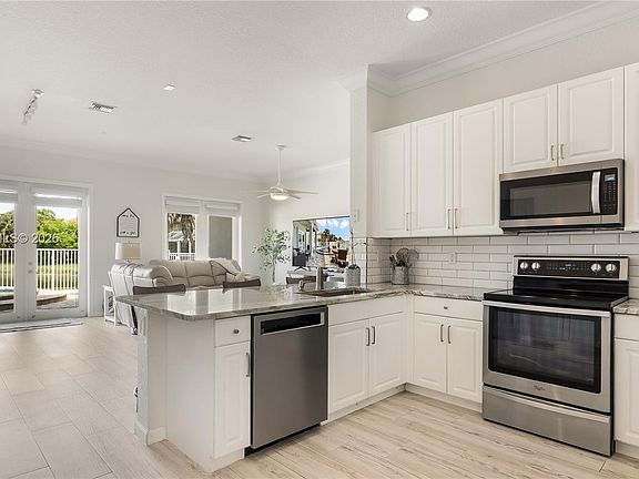 5th image of 9463 Savannah Estates Dr