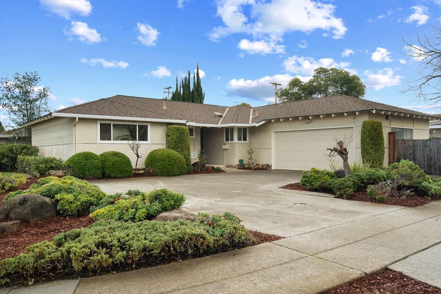 10470 Westacres Dr, Cupertino, CA 95014 Zillow