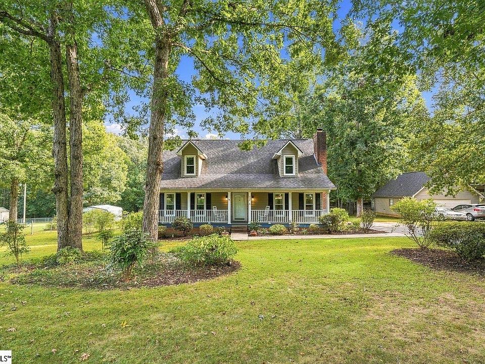 1st image of 302 Hamilton Pkwy