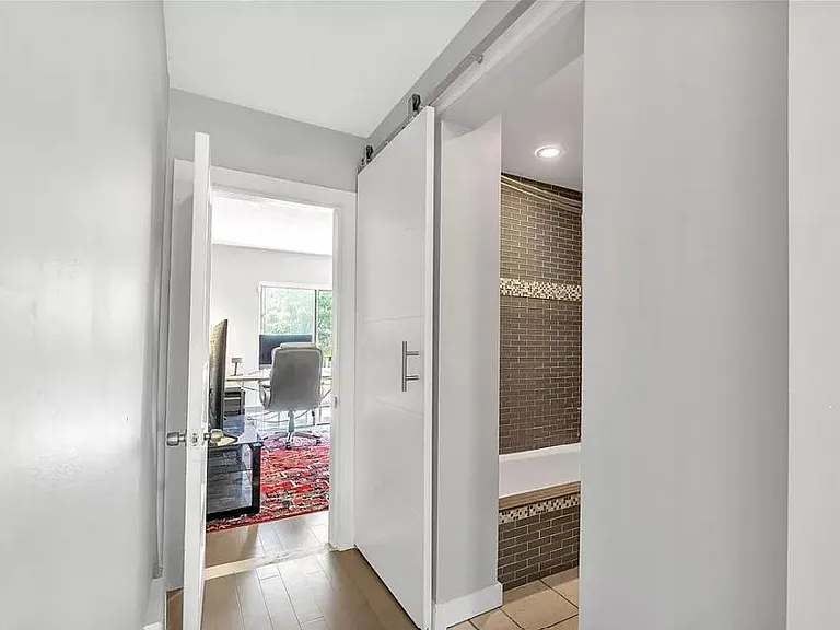 1647 Bunts Rd — Photo 16