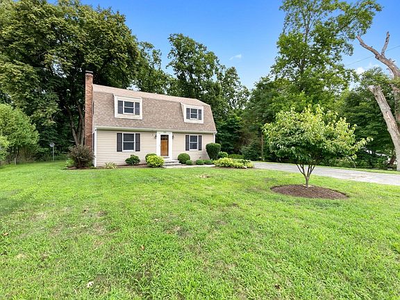 3rd image of 135 Linebrook Rd