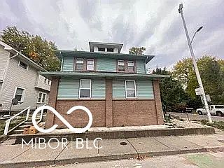 2nd image of 2201 E New York St