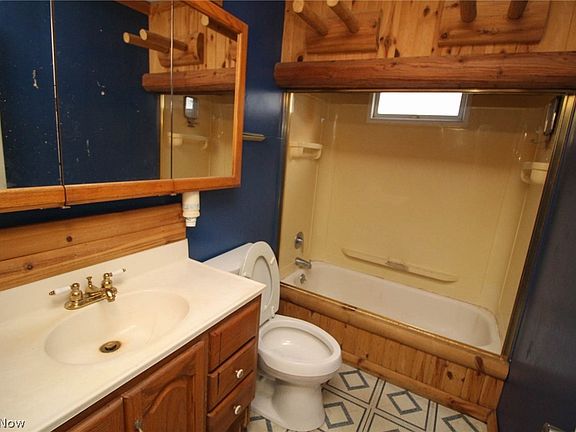 4th image of 4548 Nutwood Ave NW