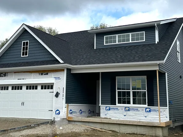 2298 Falling Waters Ln, Perrysburg, OH 43551