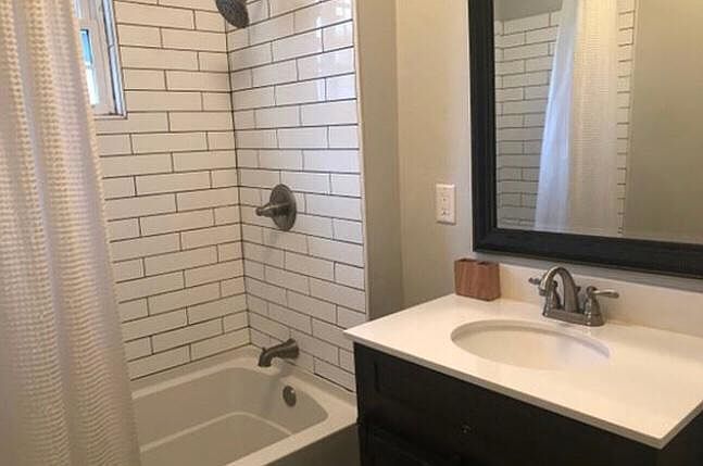 2nd image of 217 Millaudon St