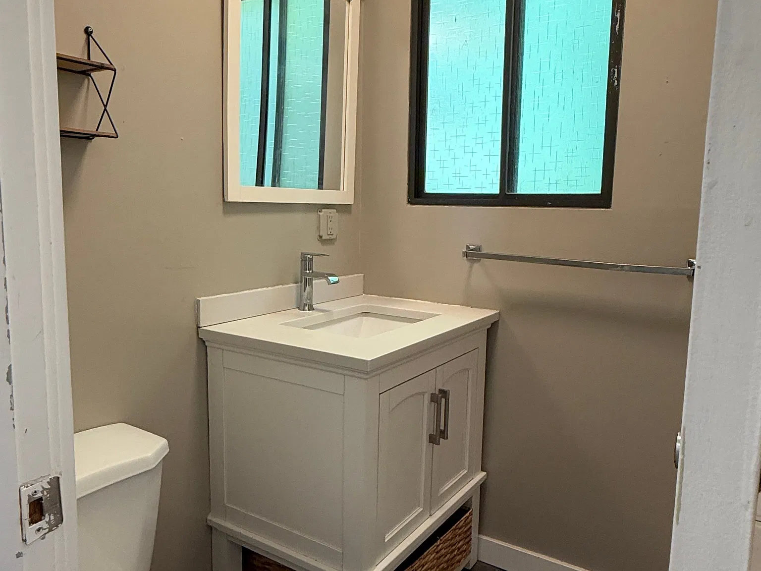 2 bed, 1000 sqft, $1,700 — Photo 4